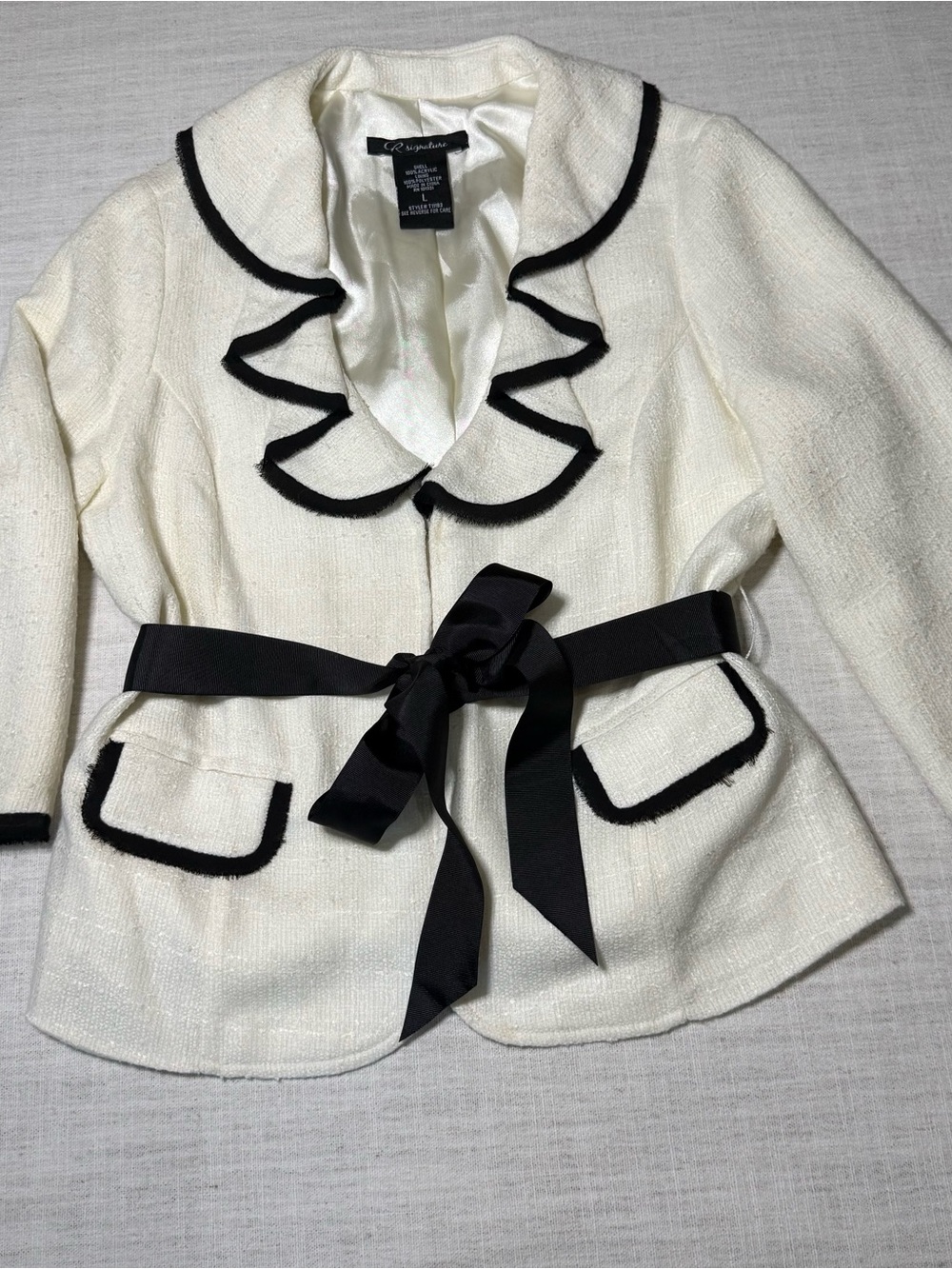 CR Signature Ivory Jacket Black Trim Ruffle Collar Belted Lined 3/4 Sleeve L